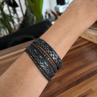 Bracelet 6 brins noir/bleu/dorÃ© attache aimantÃ©e 