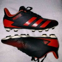 Crampons / chaussures de football Adidas 