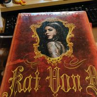 Livre Kat Von D High Voltage tatoo en Allemand