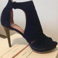 Sandales en daim bleu 
