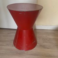 Tabouret métal rouge 