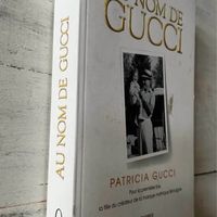 Livre au nom de Gucci 