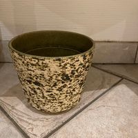 Vintage deco cachepot