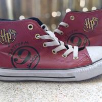 Converse Harry Potter en faux cuir rouge