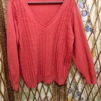 Pull col V couleur framboise