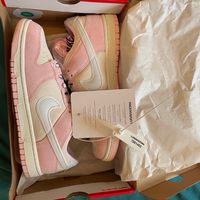 Dunk low pink foam