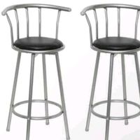 2 chaises de bar tournantes