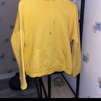 Pull jaune