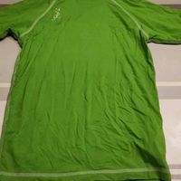 Tee shirt vert 6/8 ans