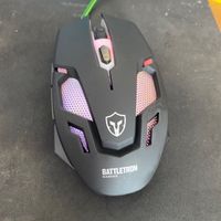 Souris filaire neuve 