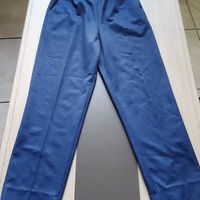 Pantalon femme de taille 42