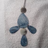 Collier long