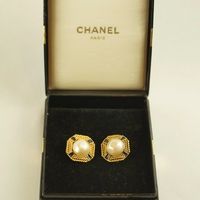 Boucles d'oreilles Chanel