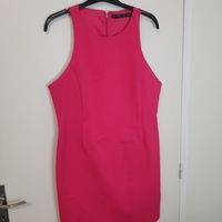 Robe sexy courte Zara Taille XS, parfait pour le 31