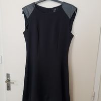 Robe noire T42 