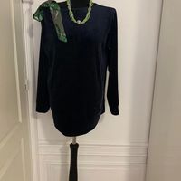 Sweat-pulls avec p’tit cravate taille unique jusqu’au 46/48