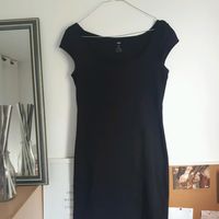 Petite robe noire classique 
