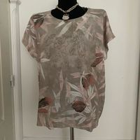 Blouse avec p’tits  strass taille 46/48